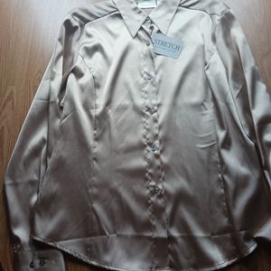 Ladies Christie & Jill gold dressy 'silk' looking blouse. Size 14. NWT